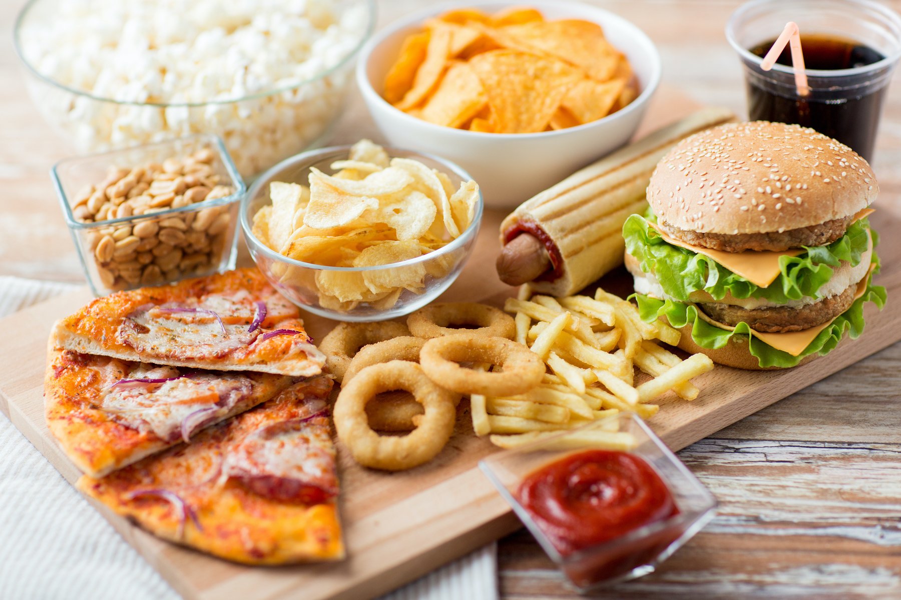 AdobeStock_Junk_Food_Ultra-Processed_Food-1800