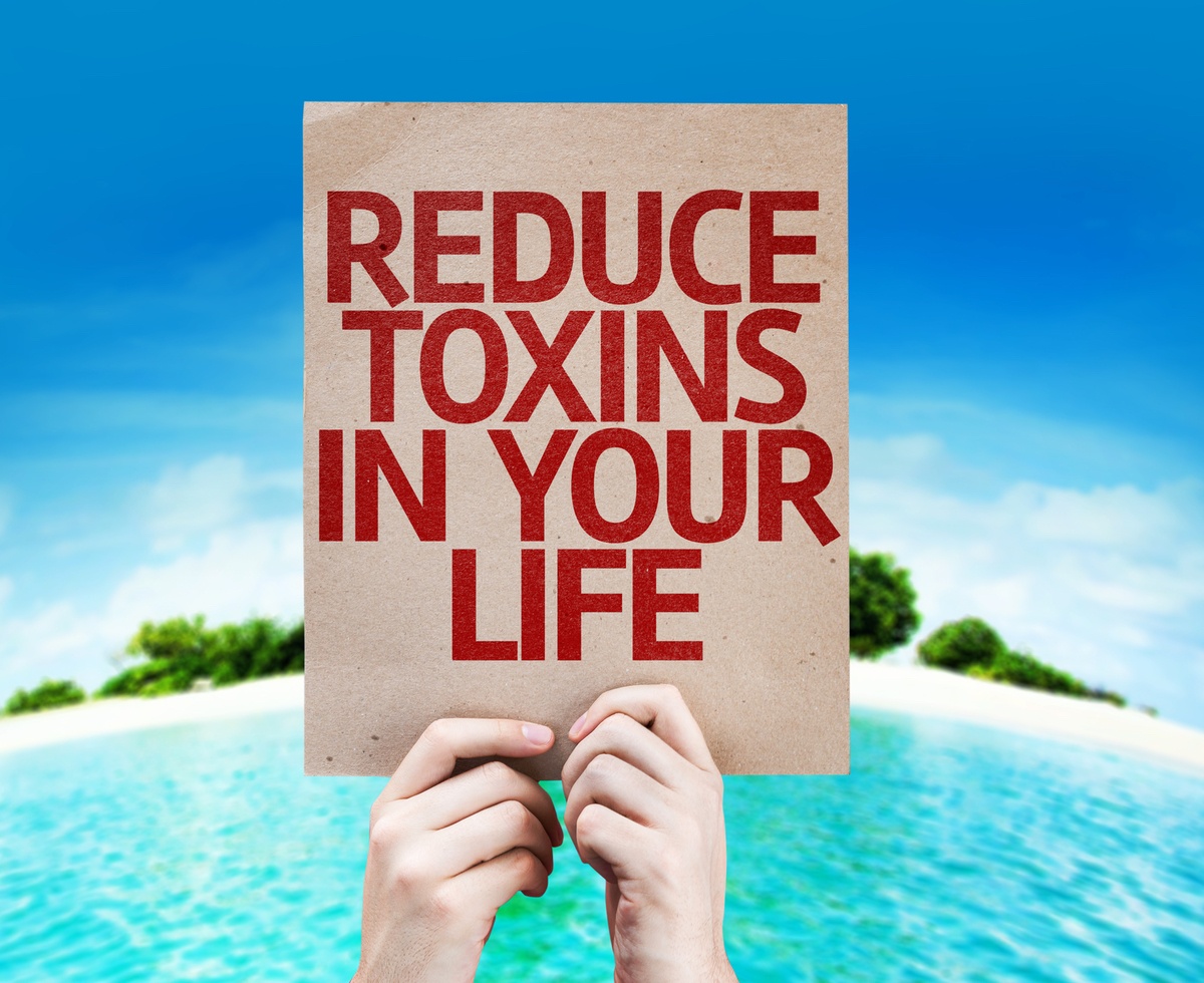 AdobeStock_Reduce-Toxins-1200